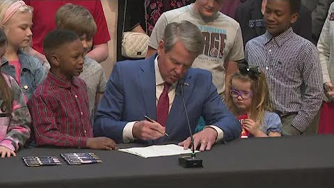 Gov. Kemp signs bill to let Georgia parents reject kids' masks in schools