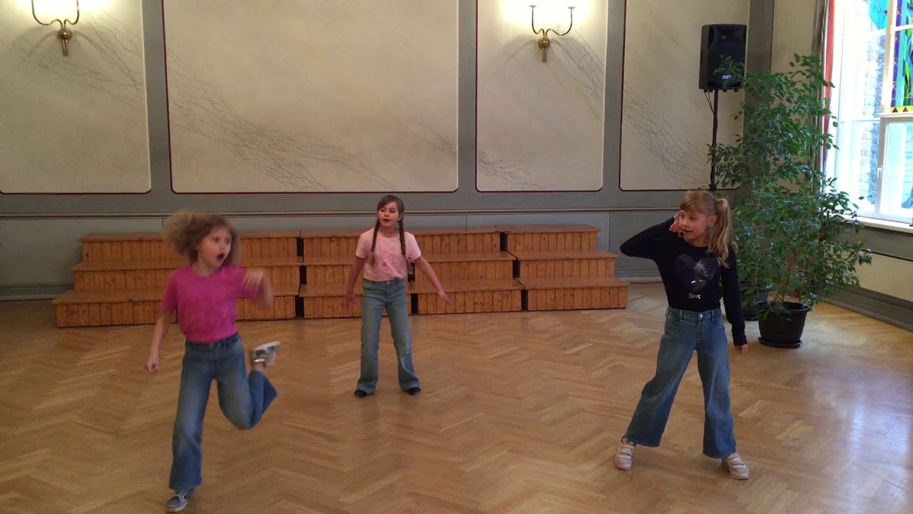 Playback (Kuninga pk 1s klass) Helista mulle mobiilile