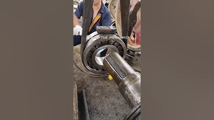 Assembling bearings using the principle of thermal expansion and contraction