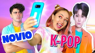 Video voorbeeld van "Problemas de una fanática de BTS - Cómo besé a mi ídolo de K-pop por La La Vida"