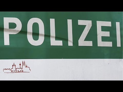 Alman Polisi Köln'de Yılbaşı Tacizcilerini Arıyor