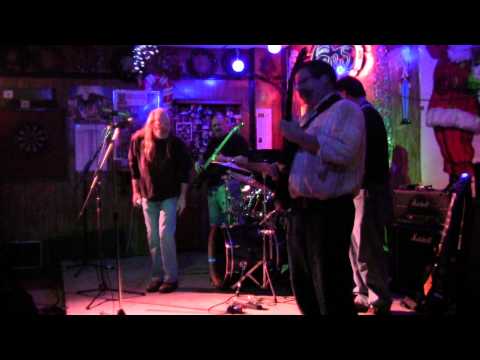 Alan Greene Blues Jam 12-26-10! I Can't be Satisfied by Muddy Waters