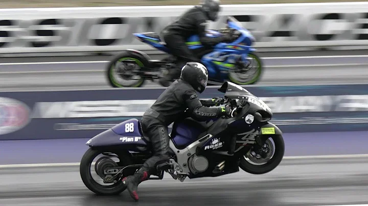 Suzuki Hayabusa vs Nitro GSXR 1000 - motorbikes racing from 604 Street Legit