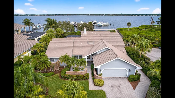 12790 NW Mariner Ct, Palm City, FL 34990