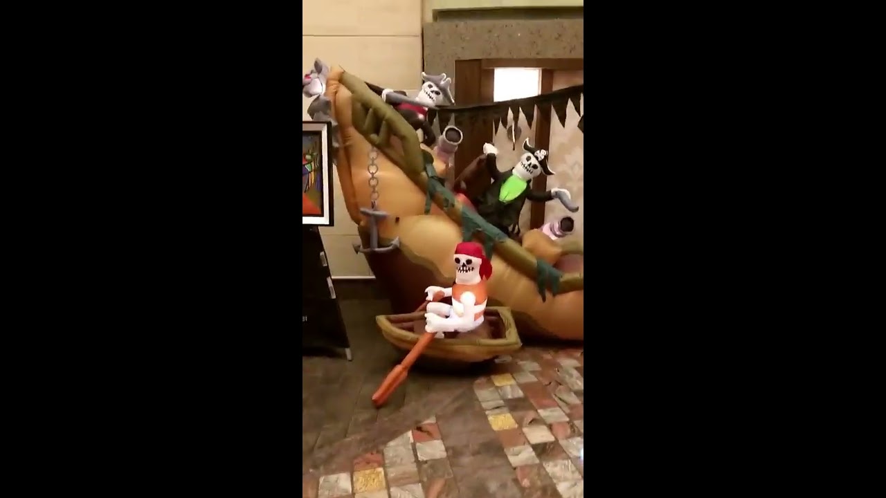 ⁣Freedom of the seas promenade for Halloween