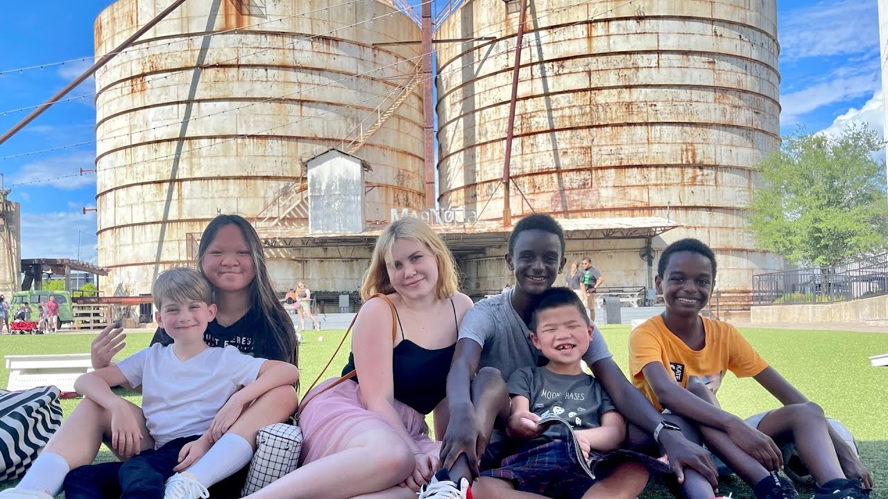 Vacation GIVEAWAY + Home Tour!! ✨ We Stayed at the Most MAGICAL Place!