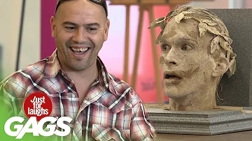 Where is the statue of Caesar?