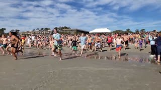 Hundreds take the 2020 polar plunge on Hilton Head