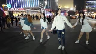 [4K직캠] 20170215 #엑스티 #EX.T 엑스티신촌버스킹 #소녀시대 #다시만난세계