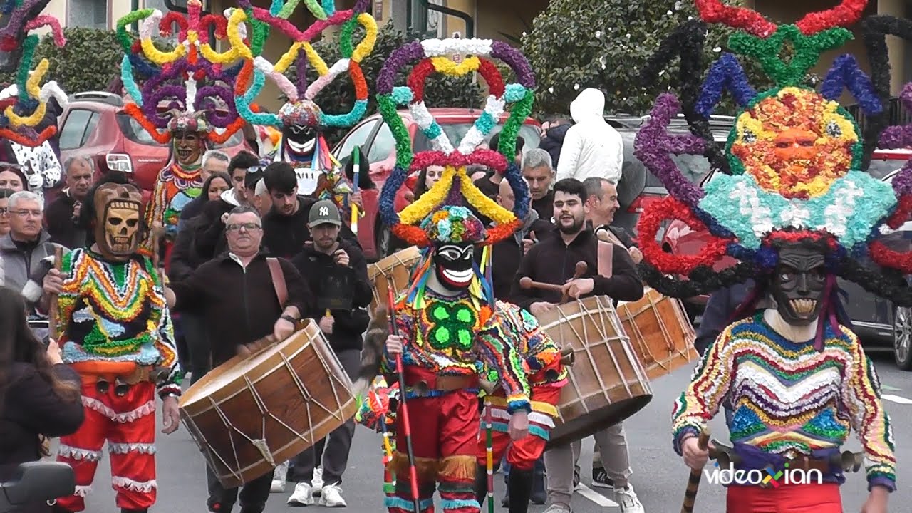 🎭 CARNAVAL SAR 2025 | DESFILE XENERAIS DA ULLA + BOTEIROS E FOLIÓN | ATRANQUES | SANTIAGO - GALICIA