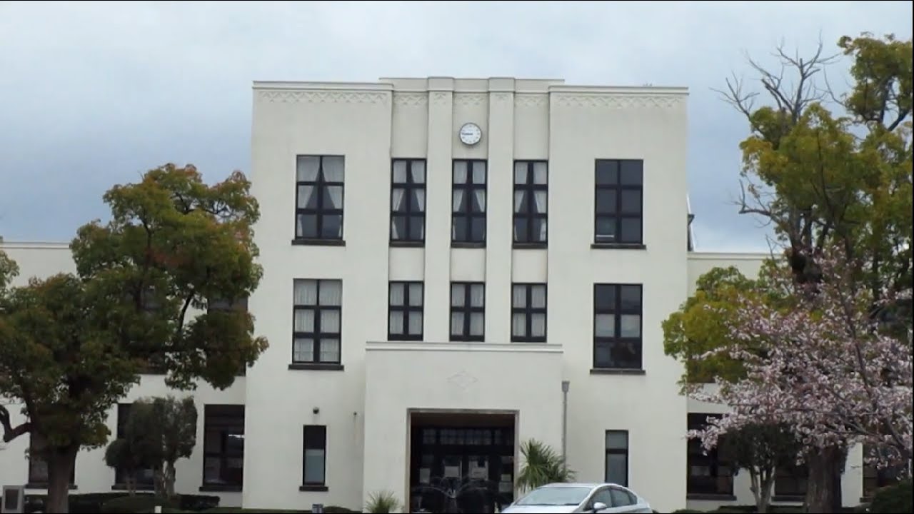 Stupid Homeless Otaku Goes to the Keion Town During a Global Pandemic