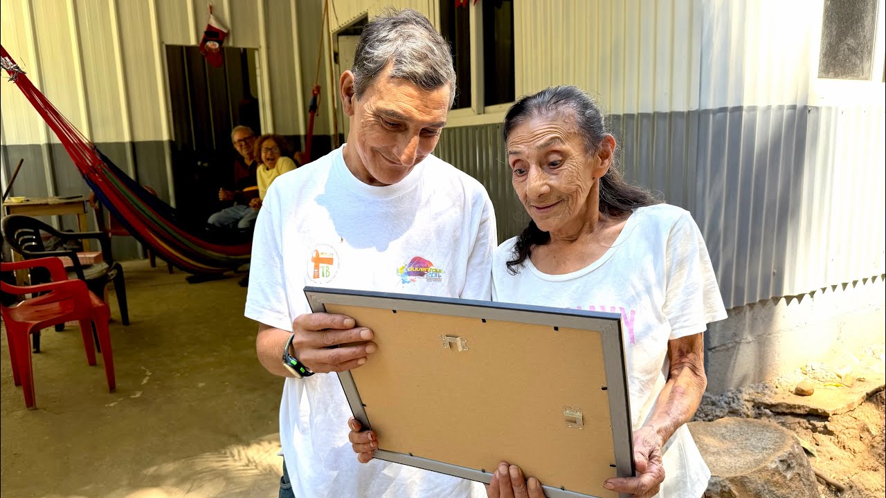 UN RECUERDO QUE LA ABUELITA ELBA Y NAPO LOS DEJO SIN PALABRAS