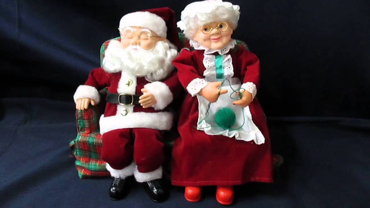 Animated Santa & Mrs. Claus (@ gronlineauction.com) - YouTube.