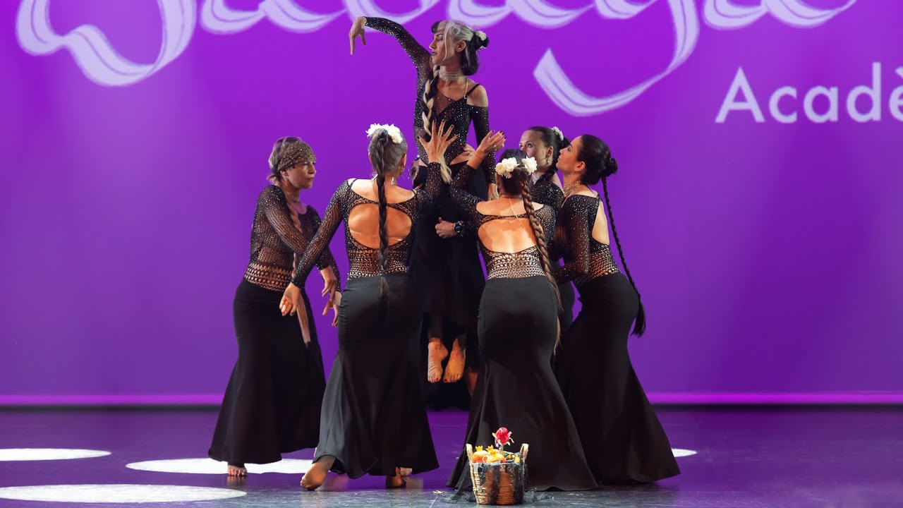 Tribal Fusión Intermedio. Dansa Alina Babayan. Colors