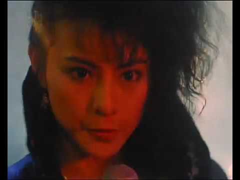 Moon Lee singing  Betray  背叛 by Chai Li 蔡立儿  Cherrie Choi