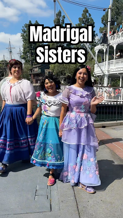 Movie Encanto- Luisa, Mirabel & Isabela #Disneyland #encanto #disneyparks #disney #colombia #short