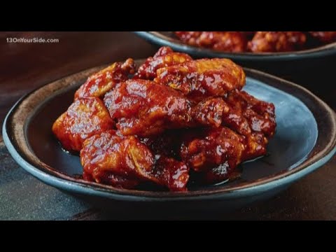 Detroit Wing Co Opens In Grand Rapids Youtube
