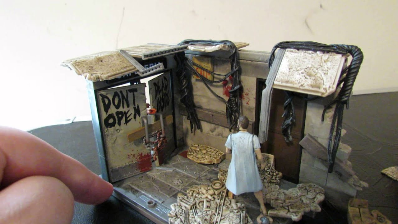 McFarlane The Walking Dead Hospital Doors Building set Review! YouTube