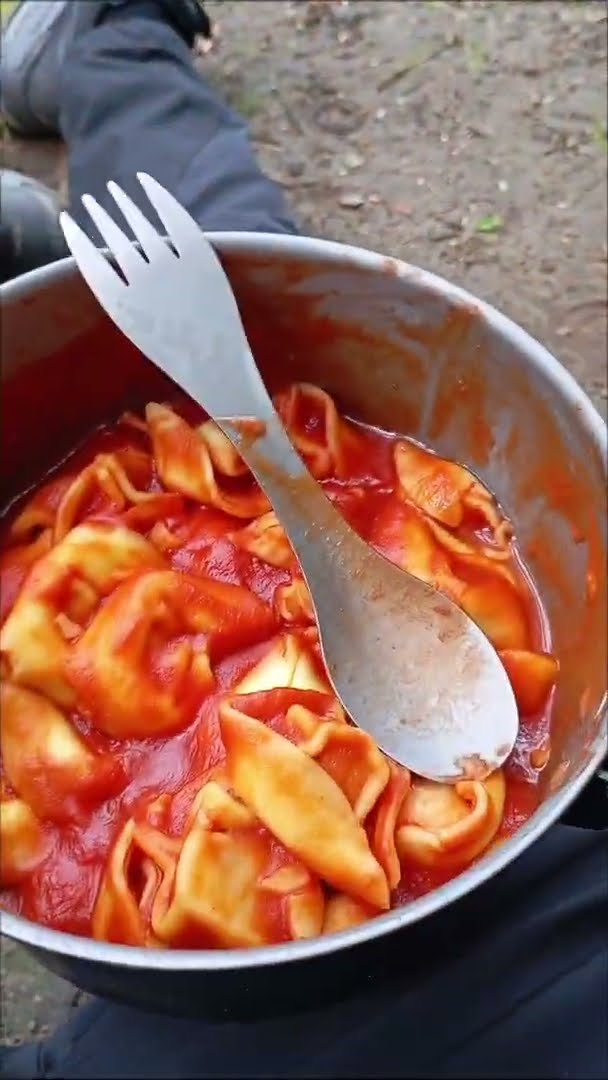 #spontan | Tortellini mit Tomatensoße an #Chillspot - YouTube