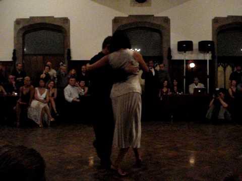 Ramiro Gigliotti and Elina Roldan's tango performa...