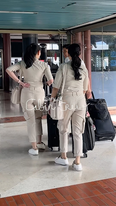 Pramugari cantik #pramugarisuperairjet #pramugariindonesia #flightattendant #cabincrew