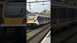 SNG 2786 departs from Hoorn with light greeting! #shorts #train #sng