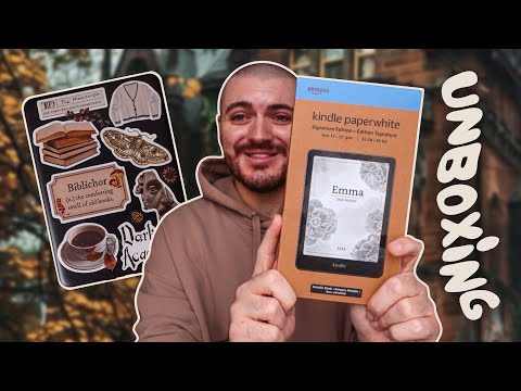 unboxing and decorating my new kindle paperwhite 12th gen signature edition 🎄 | cozy reading vlog