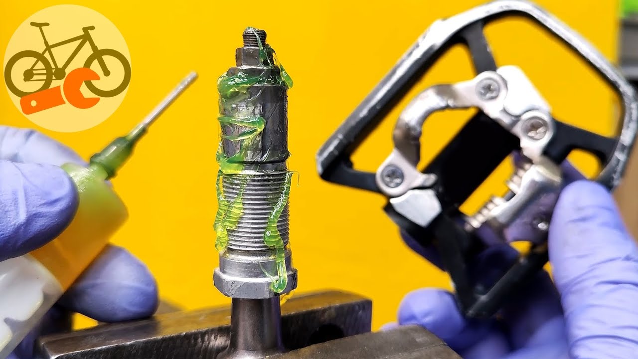 My bicycle pedals are stiff. How to quickly service bicycle clipless pedals