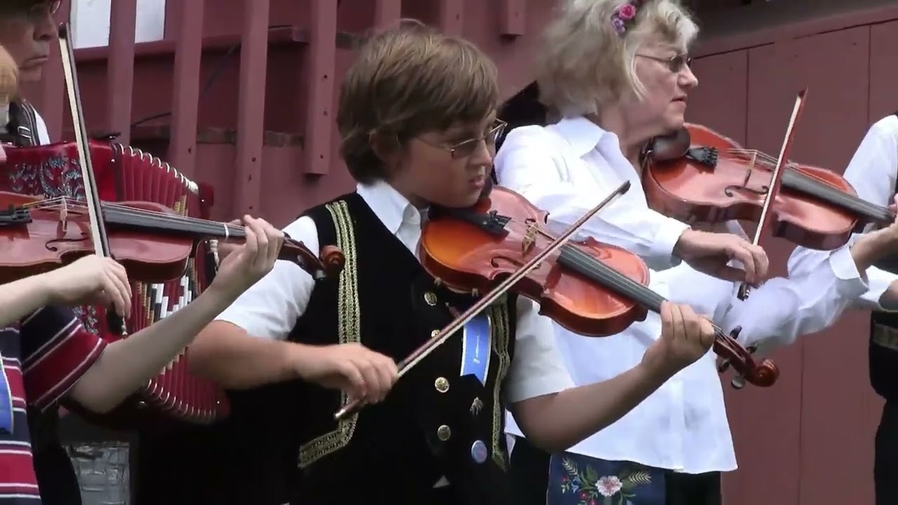 Swedish midsummer in Minnesota 8 min