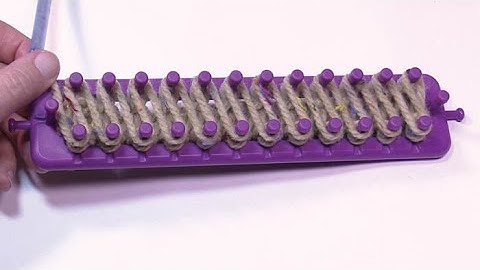 How to Beginner Cast on Zig Zag Cast on Stitch for Loom Knitting