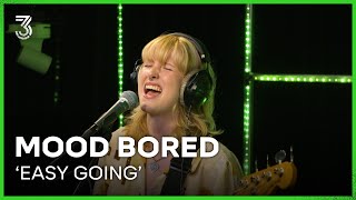 Mood Bored speelt 'Easy Going' | 3FM Live Box | NPO 3FM