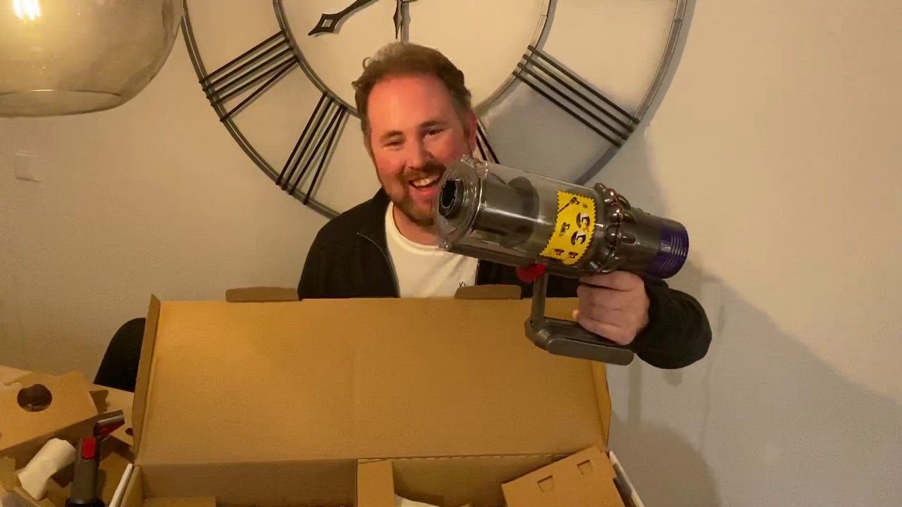 dyson cyclone v10 parquet Unboxing - YouTube
