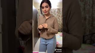 Sonal Vengurlekar Old Video