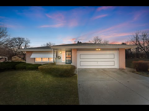 1217 Fairway Drive, Racine, WI home video tour