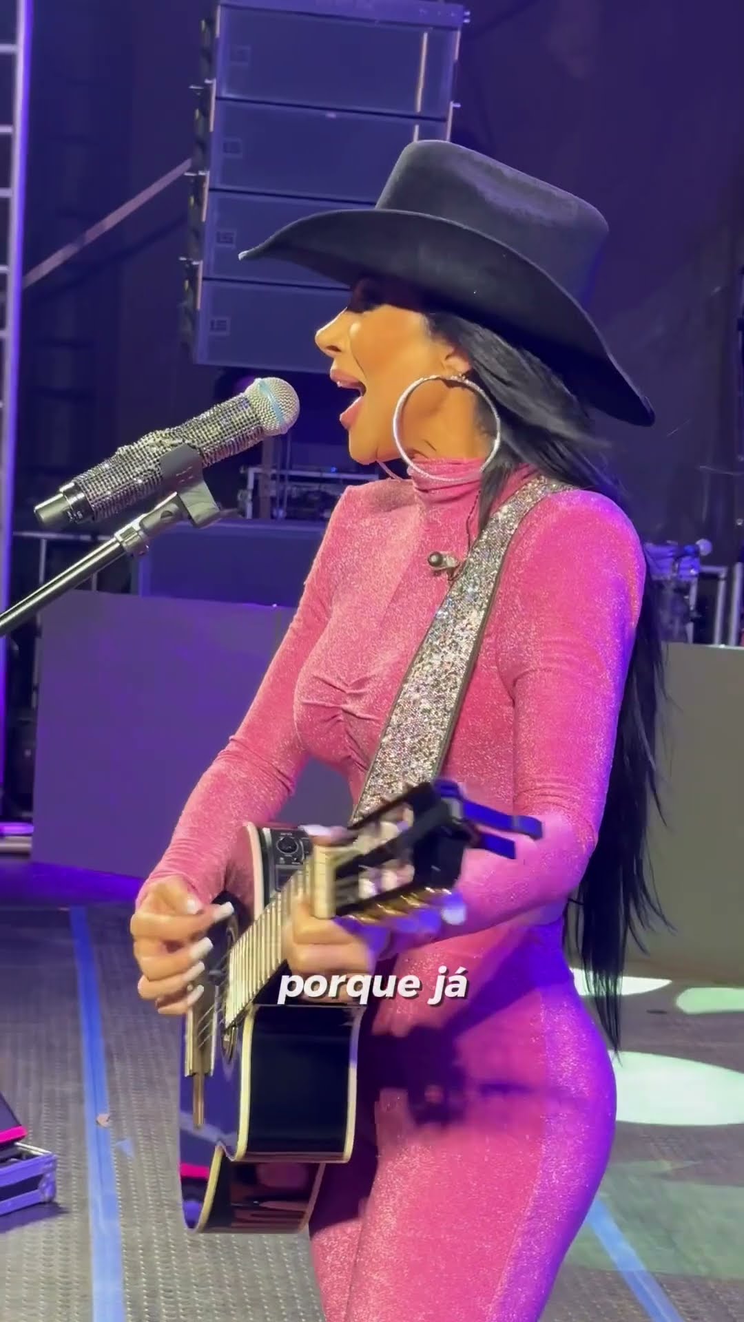 Amuuuu quando vocês cantam comigo! ?️?#ValeriaBarros #JoaoMonlevade #MG #shows #sertanejo #fyp