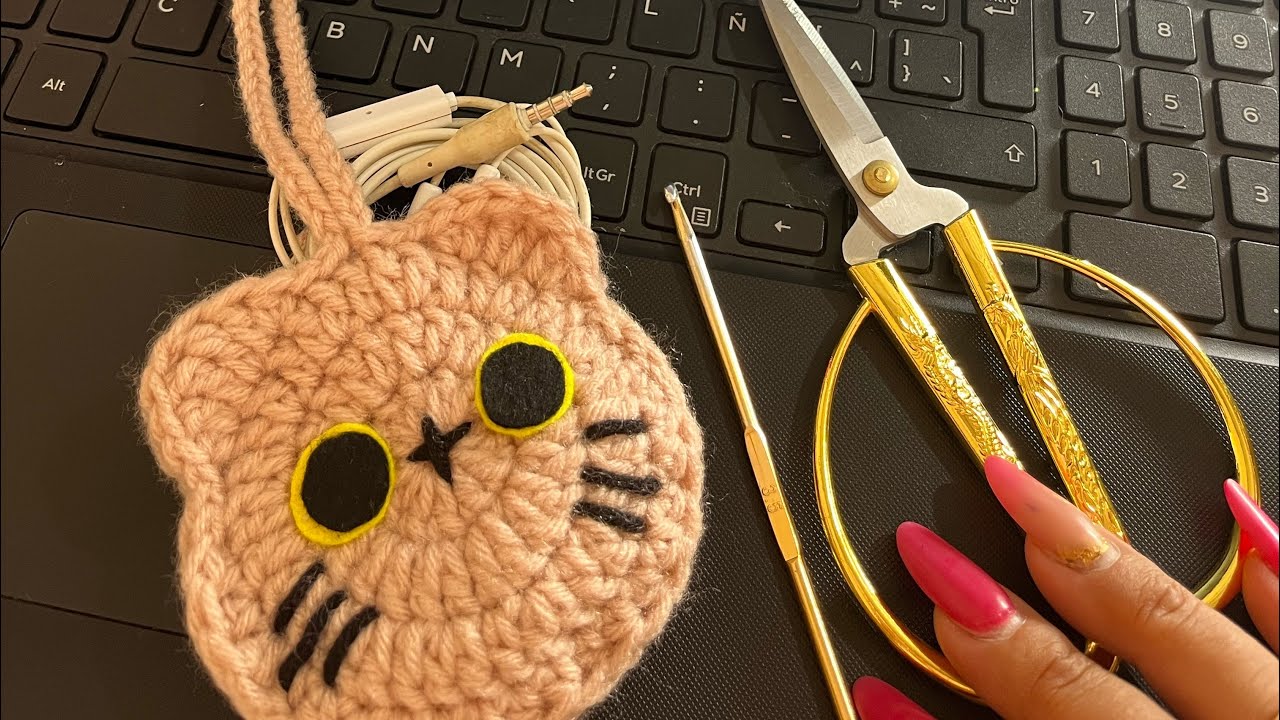 Todo un ÉXITO DE VENTAS!😻BOLSA PARA AUDÍFONOS GATITO Tejido a Crochet