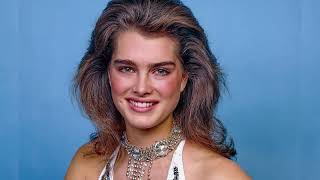 Brooke Shields SEXY PHOTOS Pantyhose Stockings Tights Heels Mini Skirt MiniDress