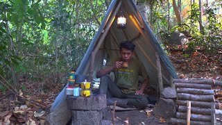 Adventure in the jungle, find food, and camp at Cam Ping SOLO