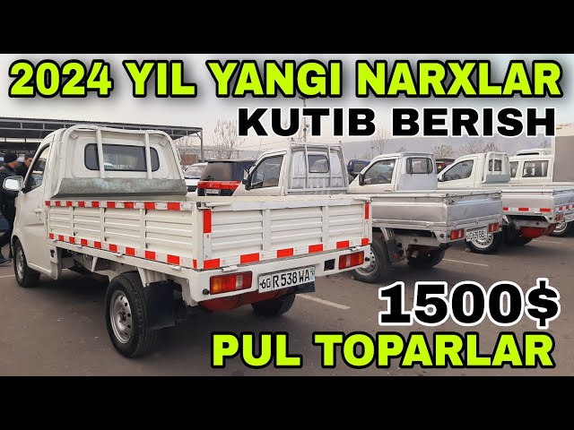 Xojayin qulni qamchi soati bilan qiynoqqa solmoqda