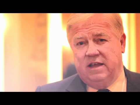 Mississippi Governor Haley Barbour Supports John K...