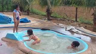 Banho Com Minhas Amigas