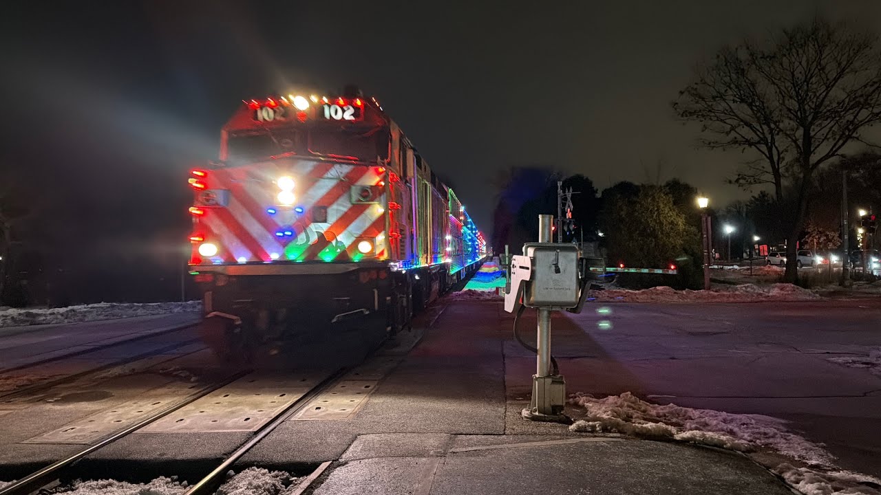 The Complete Metra Evening Rush Hour At Kenilworth On December 12, 2025