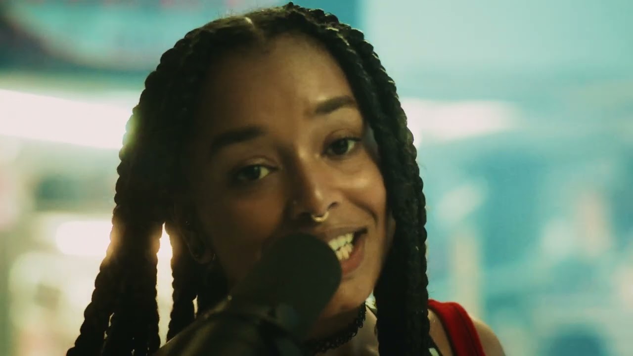 King Isis - Monki (Live) adlı videoyu YouTube'da izle King Isis - Monki (Live) adlı videoyu YouTube'da izle