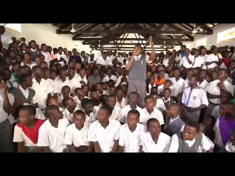 Video: Mpaka Saa Ngapi Ni Kawaida Kutumbukia Kwenye Shimo La Barafu Kwa Epiphany