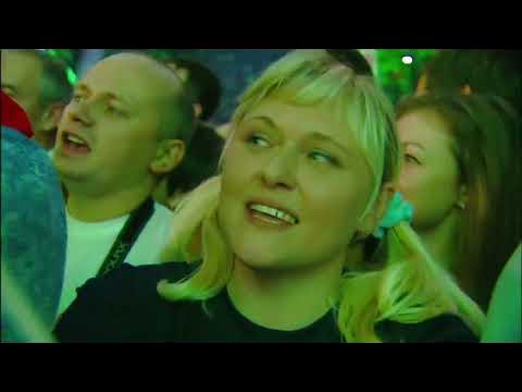 караоке белые розы. за стеклом но злые морозы.