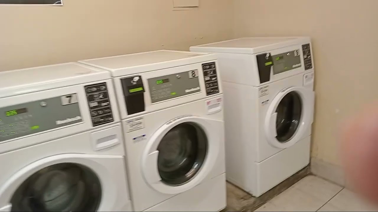 It's  LAUNDRY  T I M E  AGAIN