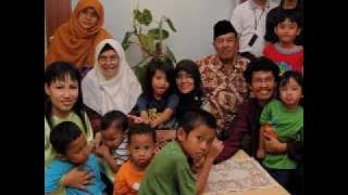 EID MUBARAK ! with Eid song by Anuar Zain Suasana Hari Raya - Eid celebration in Singapore