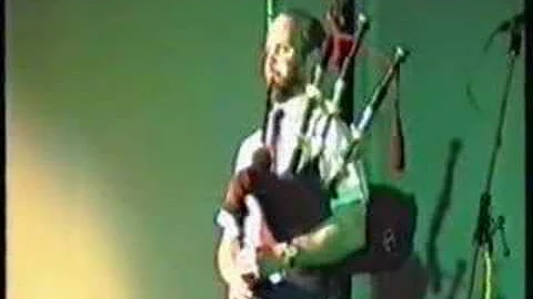 Pipe Major Terry Tully - Hornpipes