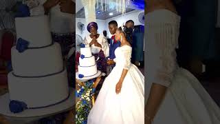 The best wedding cake presentation.