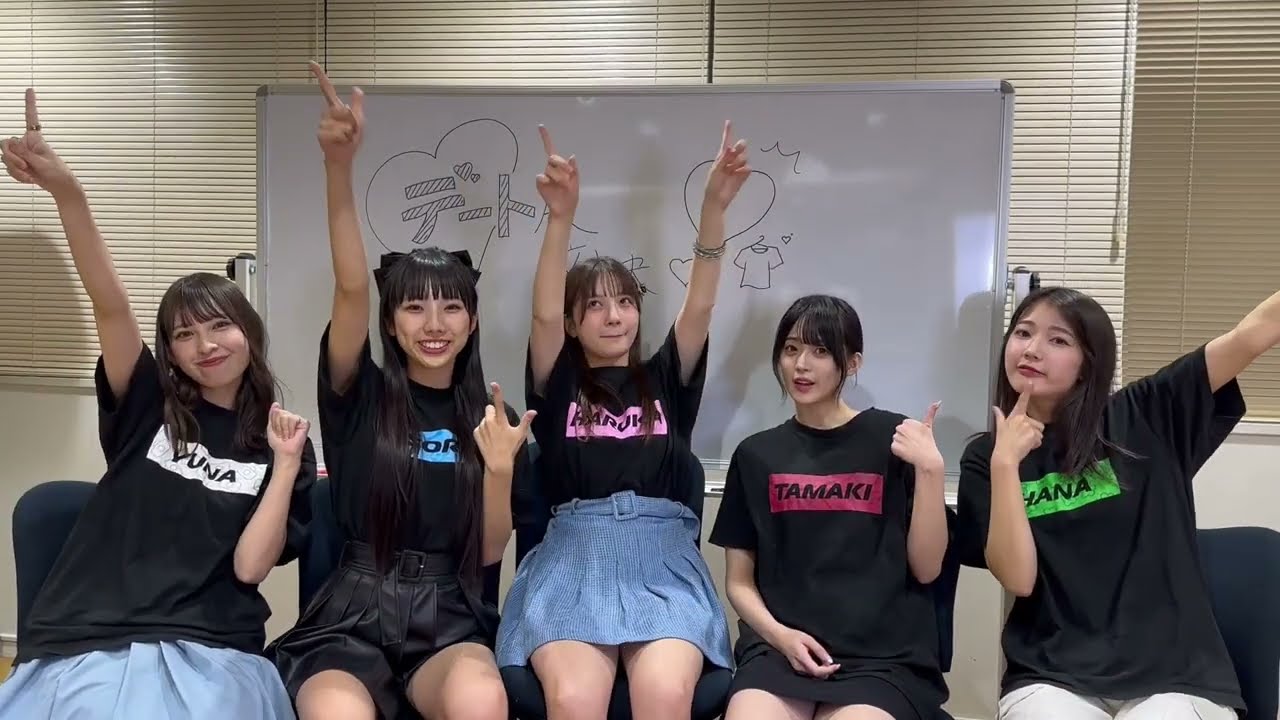 【コーデ対決】秋の映画館デートコーデ対決！🎬🍁